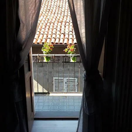 Apartment House